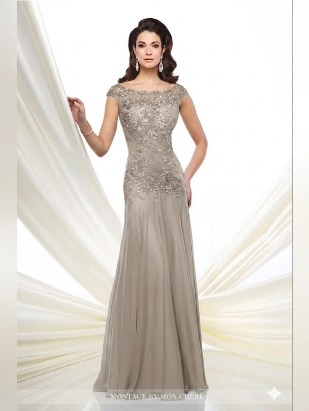 NWOT Montage by Mon Cheri Size 14 Beige/Gray Lace Embroidered Gown